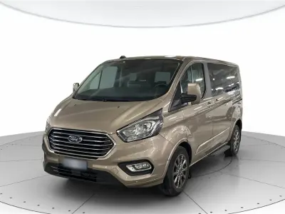 Usata Ford Tourneo Custom Titanium 170 CV (125 kW) 2023 Bronzo Furgone