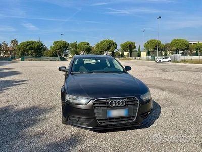 Usata Audi A4 Business 142 CV (104 kW) 2012 Grigio Station wagon