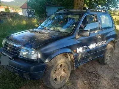 Usata Suzuki Vitara 109 CV (80 kW) 2004 Nero SUV