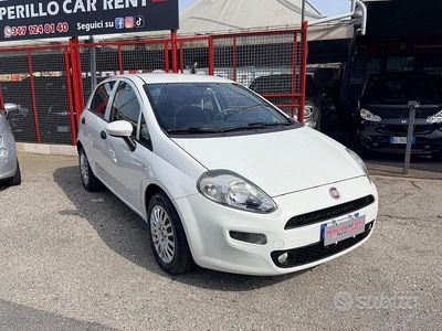 Usata Fiat Punto Lounge 77 CV (56 kW) 2016 Bianco Utilitaria