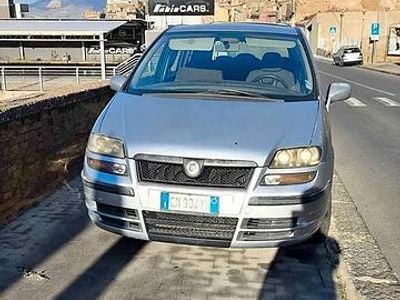 Usata Fiat Ulysse 109 CV (80 kW) 2004 Grigio Monovolume