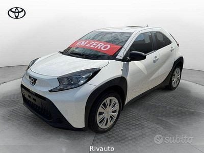 Neu Toyota Aygo X Active 72 PS (52 kW) 2025 Weiß SUV