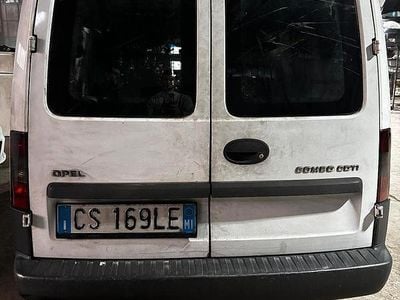 Occasion Opel Combo 69 ch (50 kW) 2005 Blanc Monospace