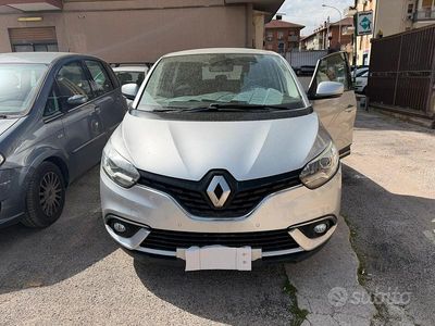 Usata Renault Scénic IV 120 CV (88 kW) 2018 Monovolume