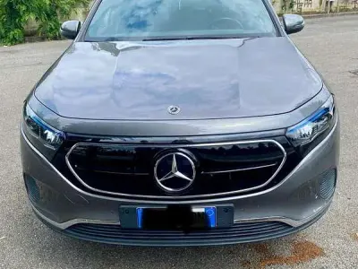 Usata Mercedes EQA250 94 kW (129 CV) 2023 Grigio SUV