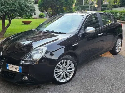 Usata Alfa Romeo Giulietta Super 120 CV (88 kW) 2016 Nero Utilitaria