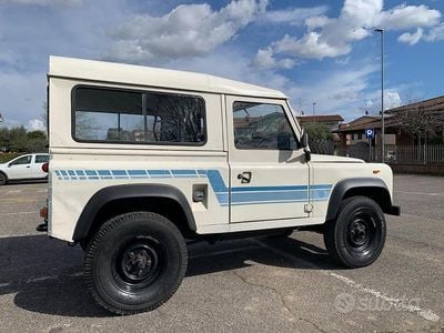 Usata Land Rover Defender 86 CV (63 kW) 1986 SUV