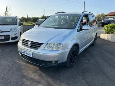 Usata VW Touran Highline 105 CV (77 kW) 2007 Grigio Monovolume