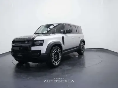 Usata Land Rover Defender 239 CV (175 kW) 2020 Wrapping silver SUV