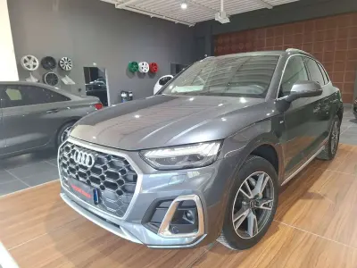 Usata Audi Q5 S-Line 204 CV (150 kW) 2024 Grigio SUV