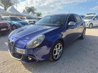 Usata Alfa Romeo Giulietta Super 120 CV (88 kW) 2019 Blu/azzurro Utilitaria