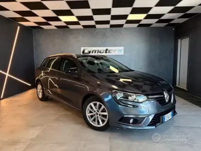 Usata Renault Mégane GrandTour Intens 116 CV (85 kW) 2019 Grigio Station wagon