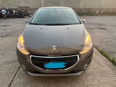 Usata Peugeot 208 68 CV (50 kW) 2014 Utilitaria