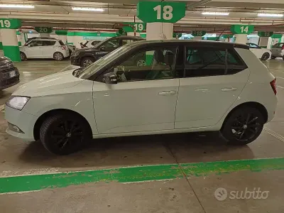 Usata Skoda Fabia 75 CV (55 kW) 2019 Bianco Utilitaria