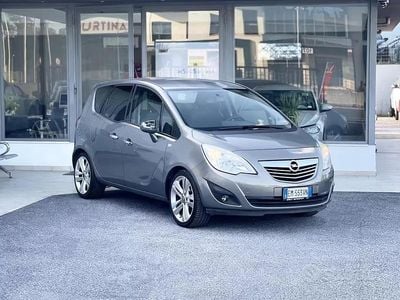 Usata Opel Meriva 120 CV (88 kW) 2012 Grigio Monovolume