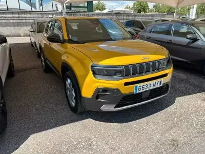 Usado Jeep Avenger Altitude 101 CV (74 kW) 2025 Amarillo SUV