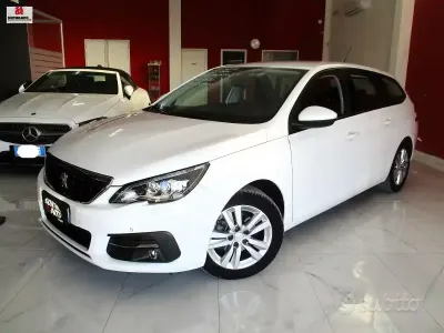 Begagnad Peugeot 308 GT-line 131 HK (96 kW) 2020 Vit Kombi