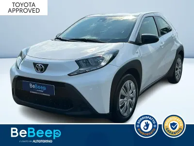 Usata Toyota Aygo X Active 72 CV (52 kW) 2023 Bianco pastello SUV