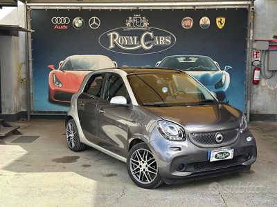 Usata Smart ForFour Passion 71 CV (52 kW) 2016 Grigio Utilitaria