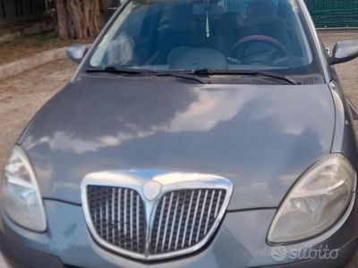 Usata Lancia Ypsilon 2005 Grigio Utilitaria