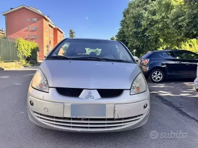 Occasion Mitsubishi Colt 95 ch (69 kW) 2006 Gris Berline