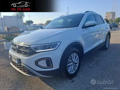 Usata VW T-Roc Life 150 CV (110 kW) 2023 Other SUV