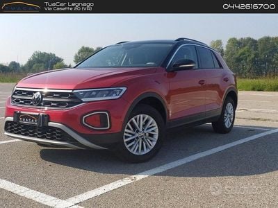 Usata VW T-Roc Style 110 CV (80 kW) 2022 Rosso SUV