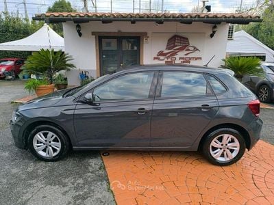 Usata VW Polo Comfortline 80 CV (58 kW) 2019 Grigio Utilitaria
