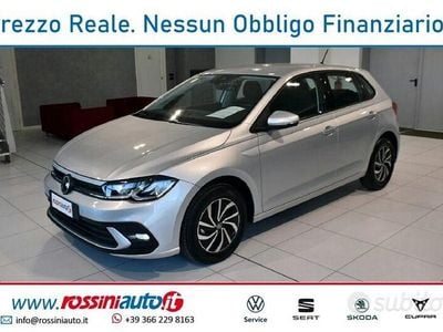 Usata VW Polo Life 95 CV (69 kW) 2024 Argento Utilitaria