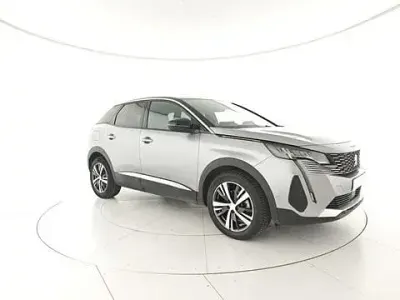 Usata Peugeot 3008 Allure 131 CV (96 kW) 2024 Grigio scuro SUV