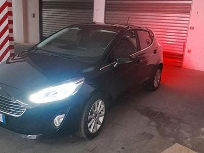 Second-hand Ford Fiesta 86 CP (63 kW) 2019 Negru Hatchback
