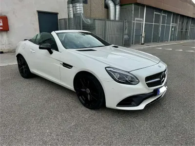 Usata Mercedes SLC250 AMG line 204 CV (150 kW) 2017 Cabrio