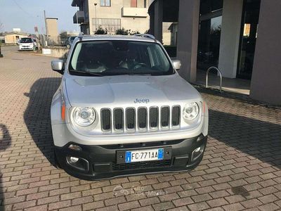 Usata Jeep Renegade Limited 120 CV (88 kW) 2016 Argento SUV