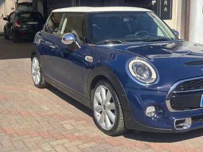 Usata Mini Cooper SD Business 170 CV (125 kW) 2018 Blu/azzurro Utilitaria