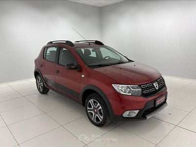 Usata Dacia Sandero Stepway 90 CV (66 kW) 2019 Rosso Berlina