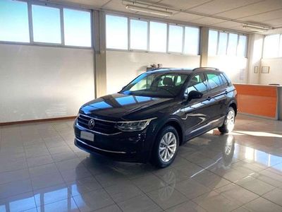 Usata VW Tiguan Life 150 CV (110 kW) 2021 Grigio SUV