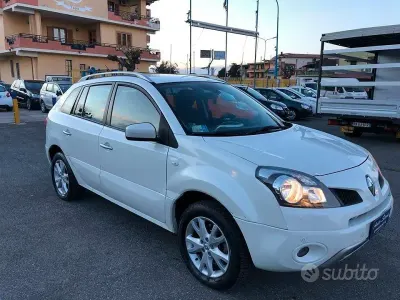 Usata Renault Koleos 171 CV (125 kW) 2009 Bianco SUV