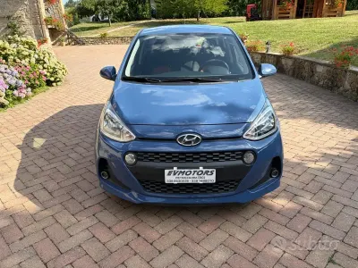 Usata Hyundai i10 Comfort 66 CV (48 kW) 2015 Blu Utilitaria