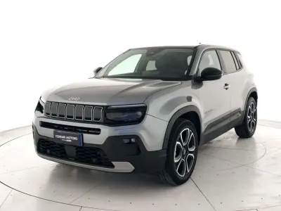Usata Jeep Avenger Summit 101 CV (74 kW) 2025 Argento SUV