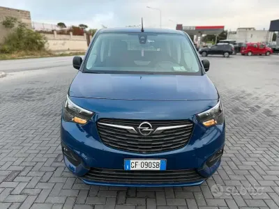 Occasion Opel Combo Life Edition+ 102 PK (75 kW) 2021 Blauw MPV