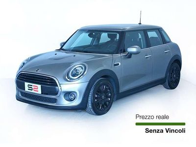 Usata Mini ONE 75 CV (55 kW) 2019 Argento Utilitaria