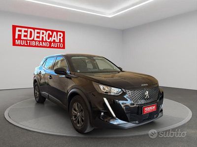 Usata Peugeot 2008 Active 110 CV (80 kW) 2022 Nero SUV