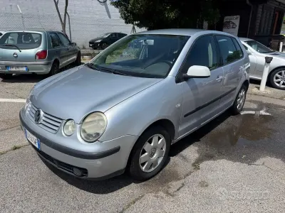 Usata VW Polo Trendline 69 CV (50 kW) 2005 Grigio Utilitaria
