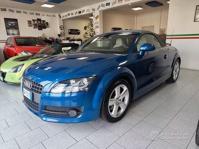 Usata Audi TT Roadster 170 CV (125 kW) 2008 Blu Cabrio