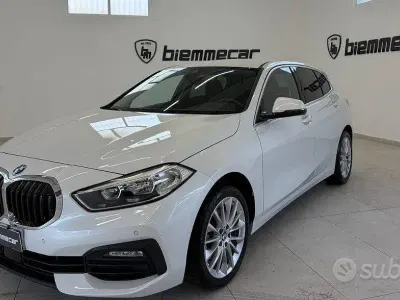 Usata BMW 118 Advantage 150 CV (110 kW) 2021 Bianco Utilitaria