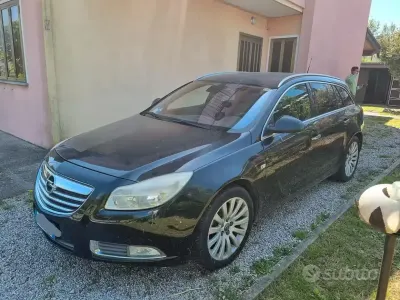 Usata Opel Insignia Cosmo 131 CV (96 kW) 2010 Nero Station wagon