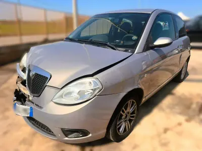 Usata Lancia Ypsilon 75 CV (55 kW) 2007 Grigio Utilitaria