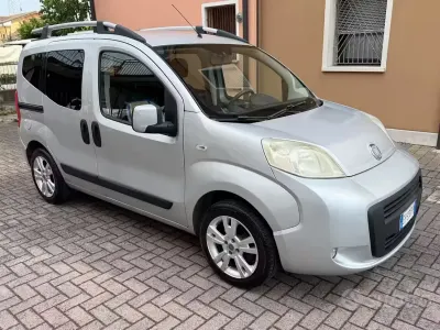 Usata Fiat Qubo Trekking 77 CV (56 kW) 2011 Grigio Monovolume
