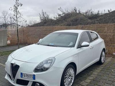 Usata Alfa Romeo Giulietta Exclusive 120 CV (88 kW) 2015 Utilitaria