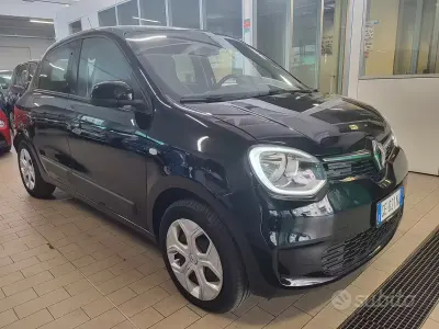 Usata Renault Twingo Vibes 30 kW (42 CV) 2021 Nero Utilitaria